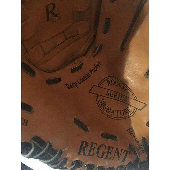 Regent Rookie Signature Series 10 Inch Baseball‎ Glove Leather Laced 07170 - Picture 5 of 8